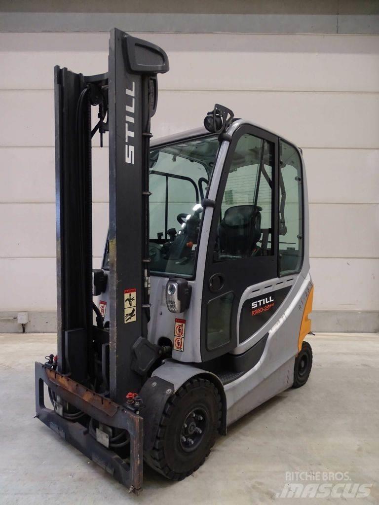 Still RX60-25 Electric Forklifts