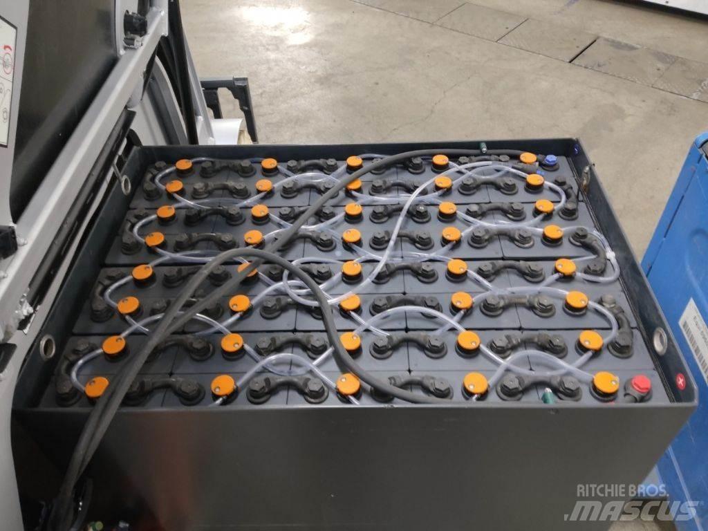 Still RX60-25 Electric Forklifts