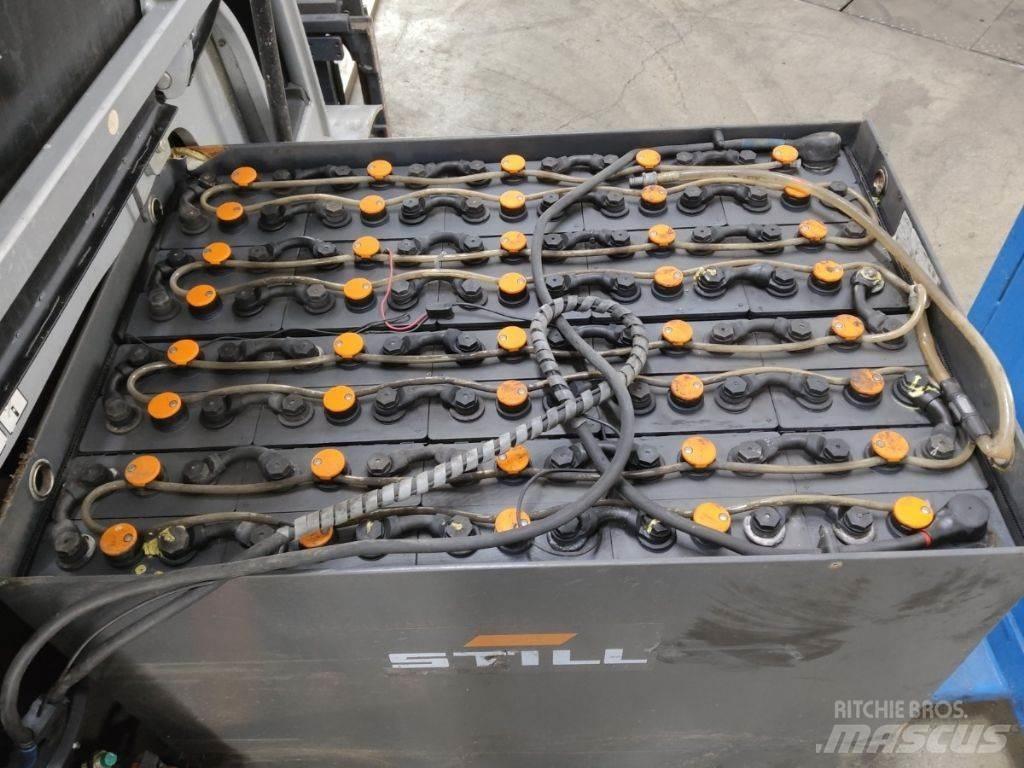 Still RX60-25 Electric Forklifts
