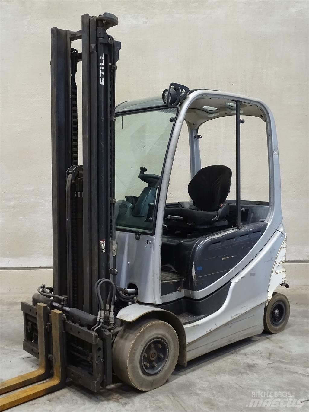 Still RX60-25 Electric Forklifts