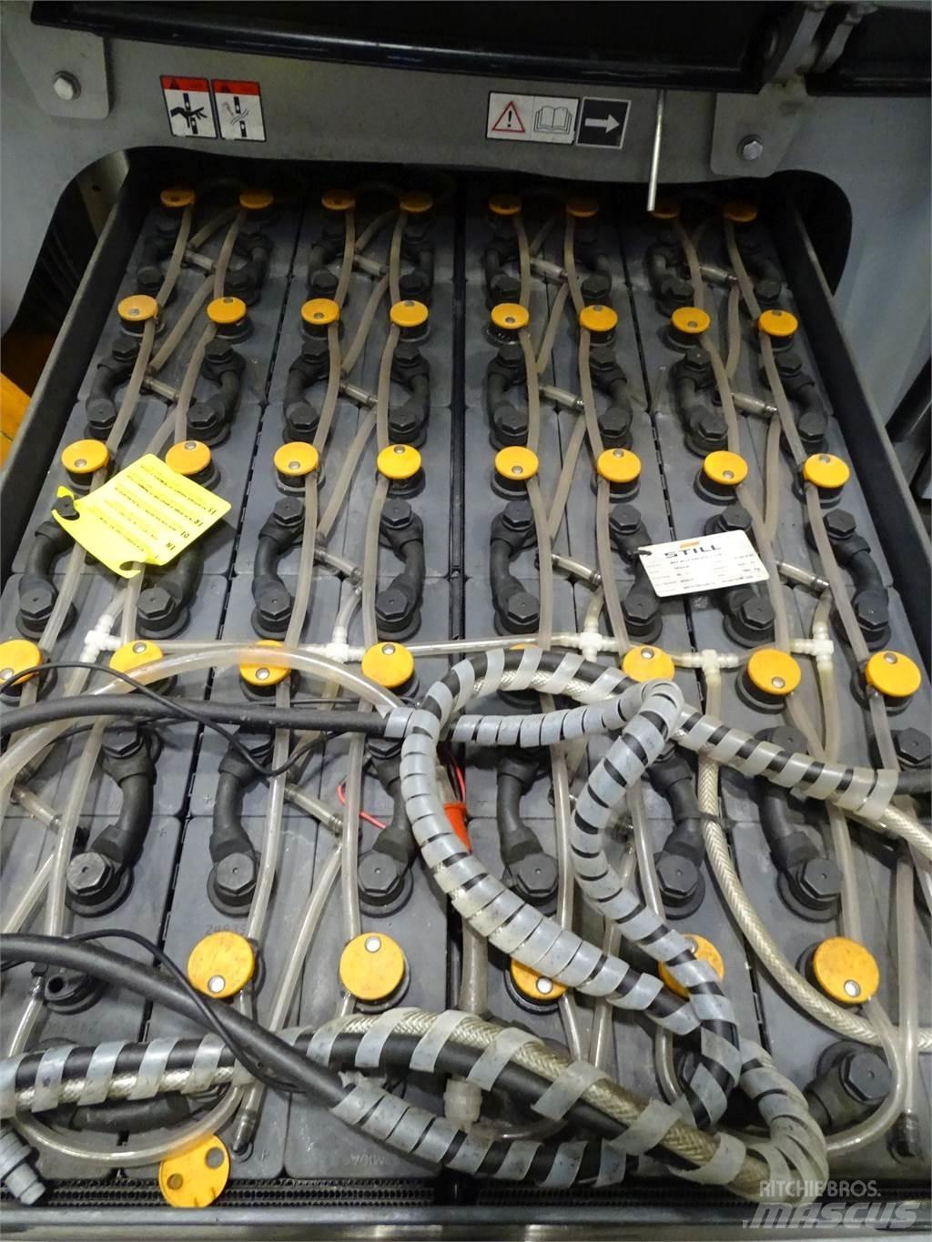 Still RX60-25 Electric Forklifts
