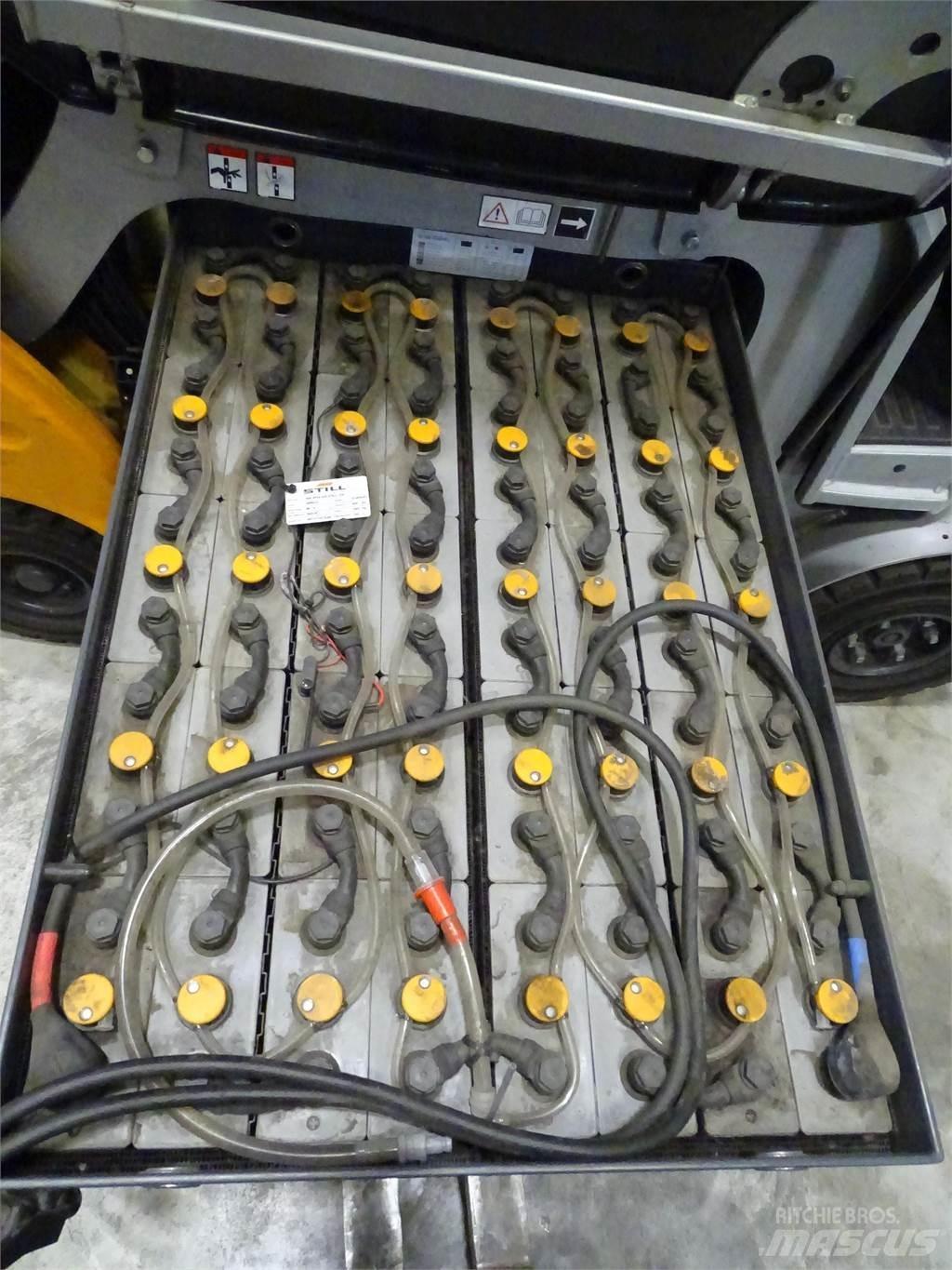 Still RX60-25 Electric Forklifts