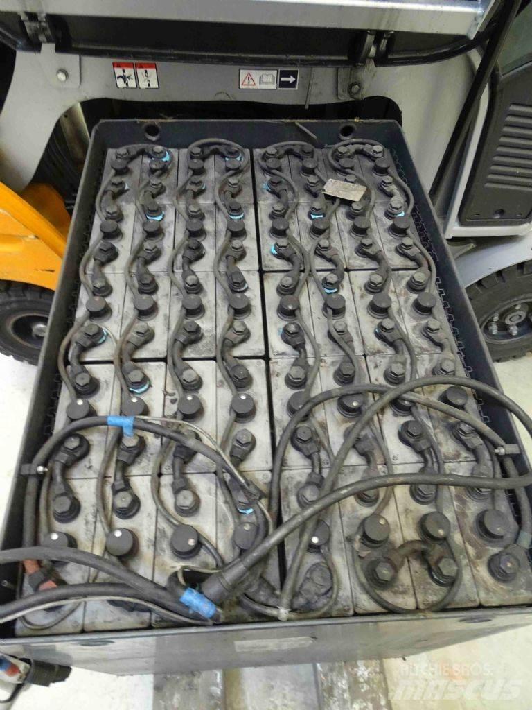 Still RX60-25/600 Electric forklift trucks