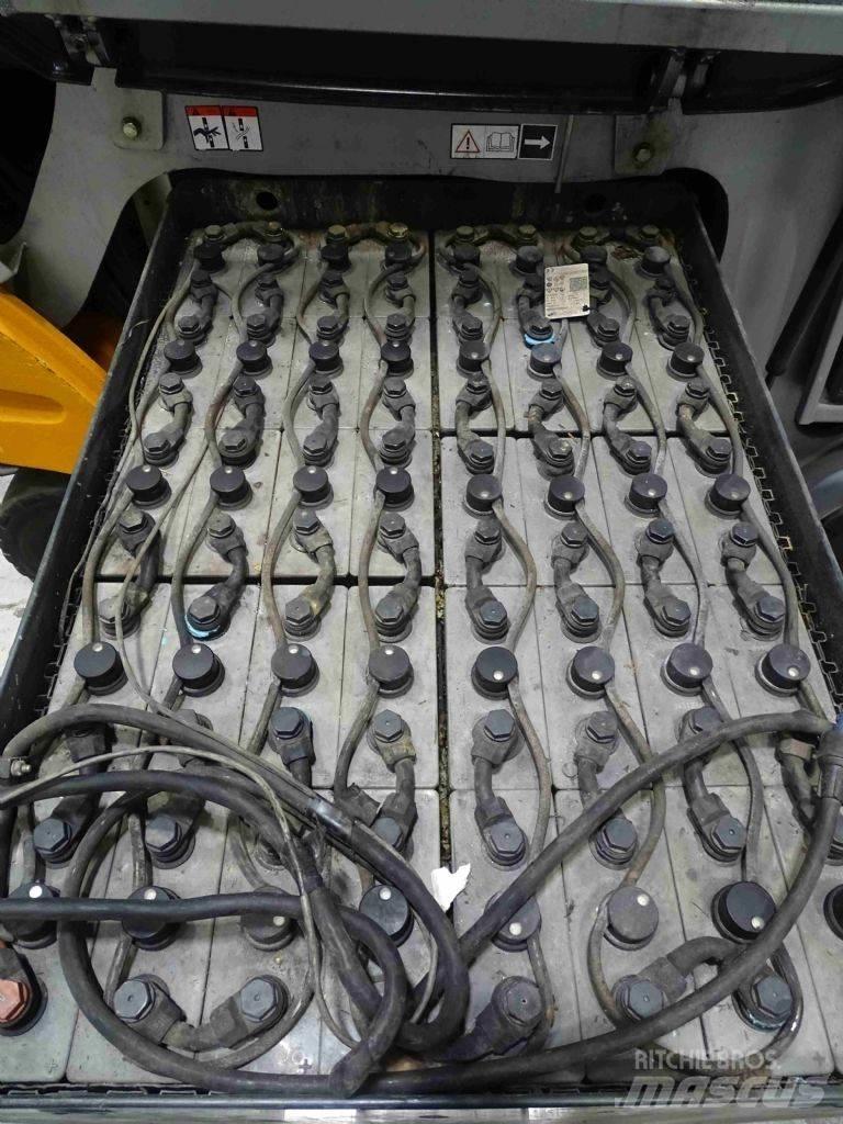 Still RX60-25/600 Electric Forklifts