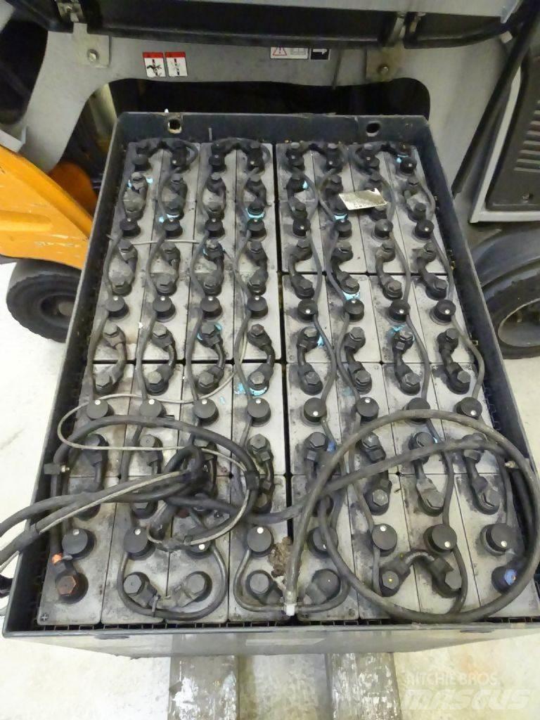 Still RX60-25/600 Electric Forklifts