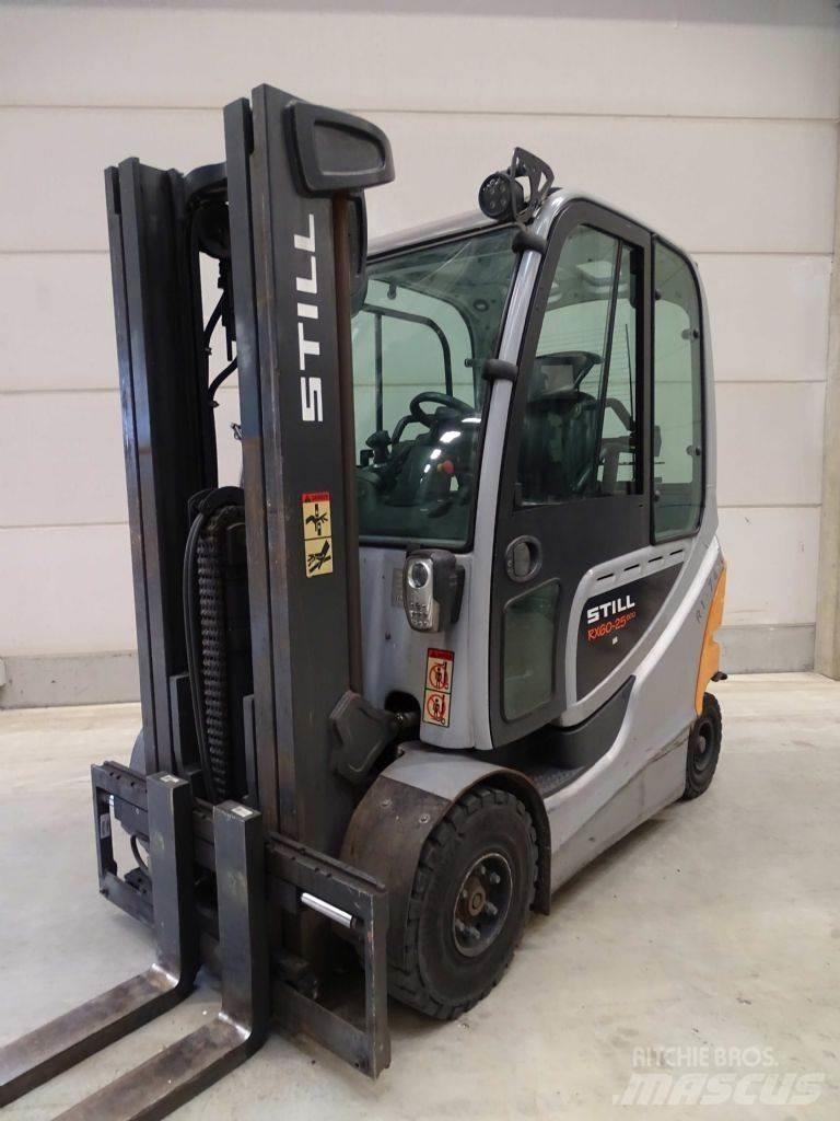 Still RX60-25/600 Electric Forklifts