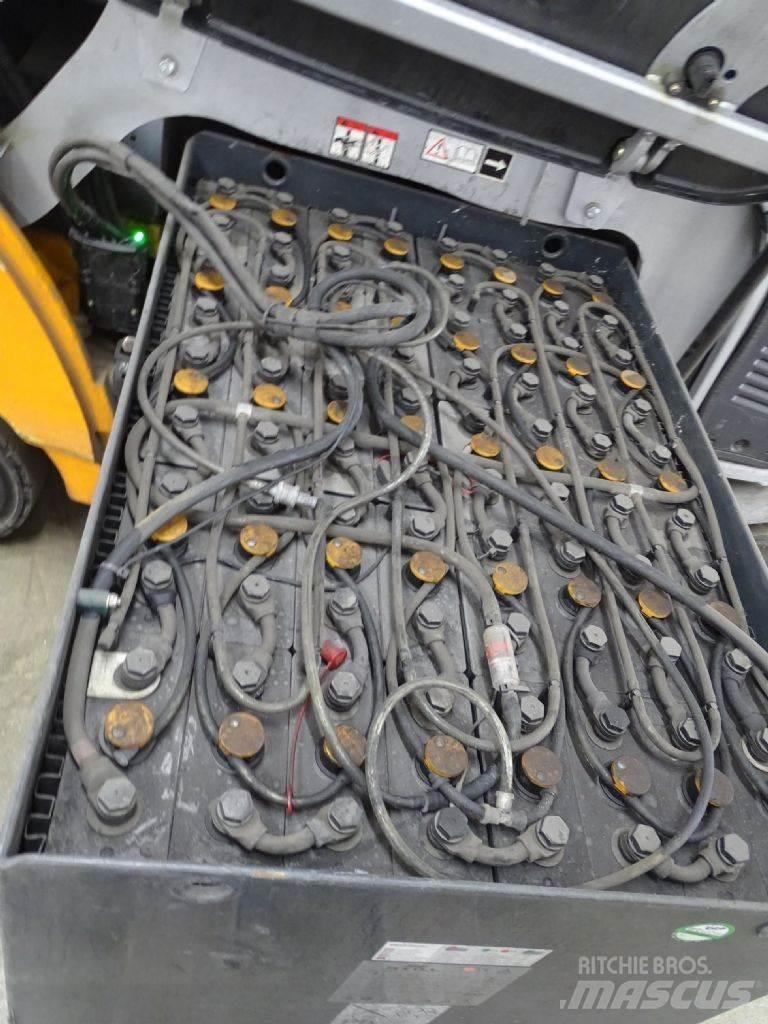 Still RX60-30 Electric Forklifts