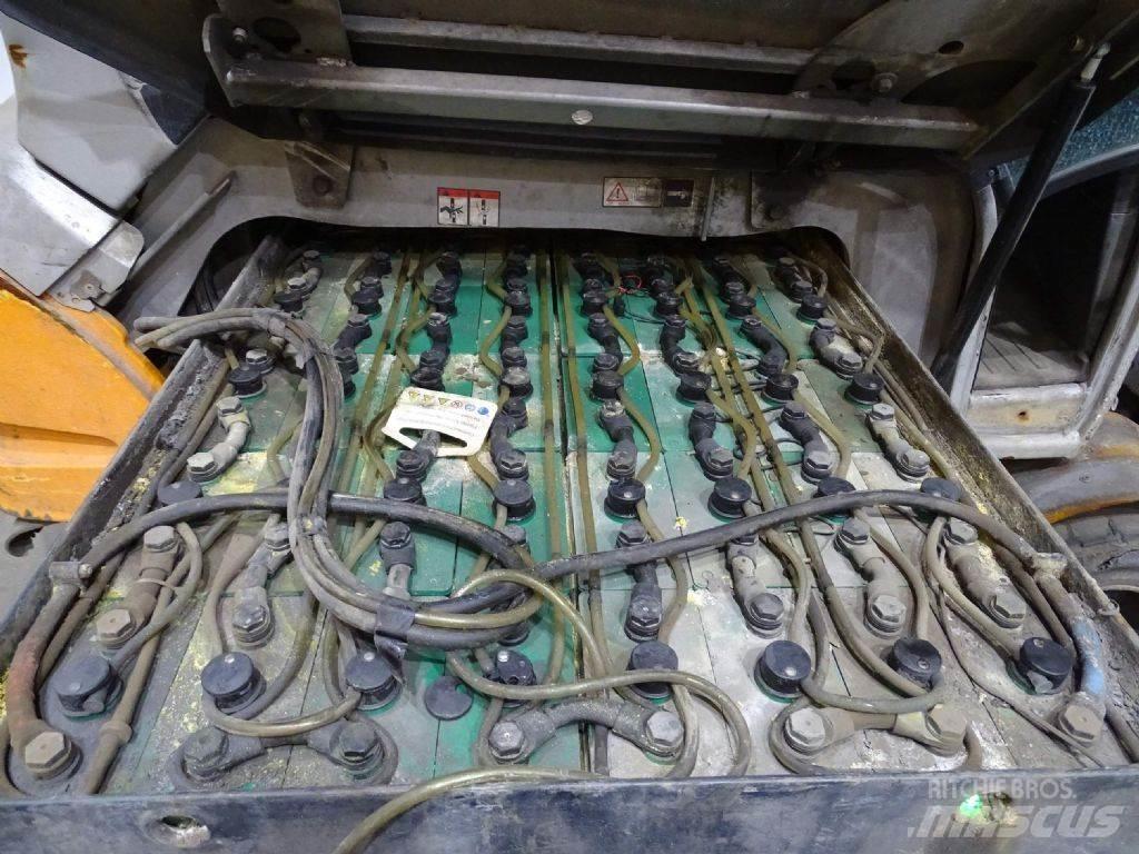 Still RX60-35 Electric Forklifts