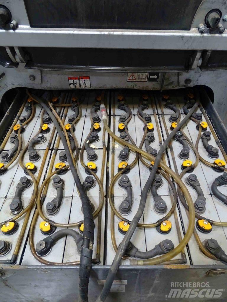 Still RX60-35 Electric Forklifts