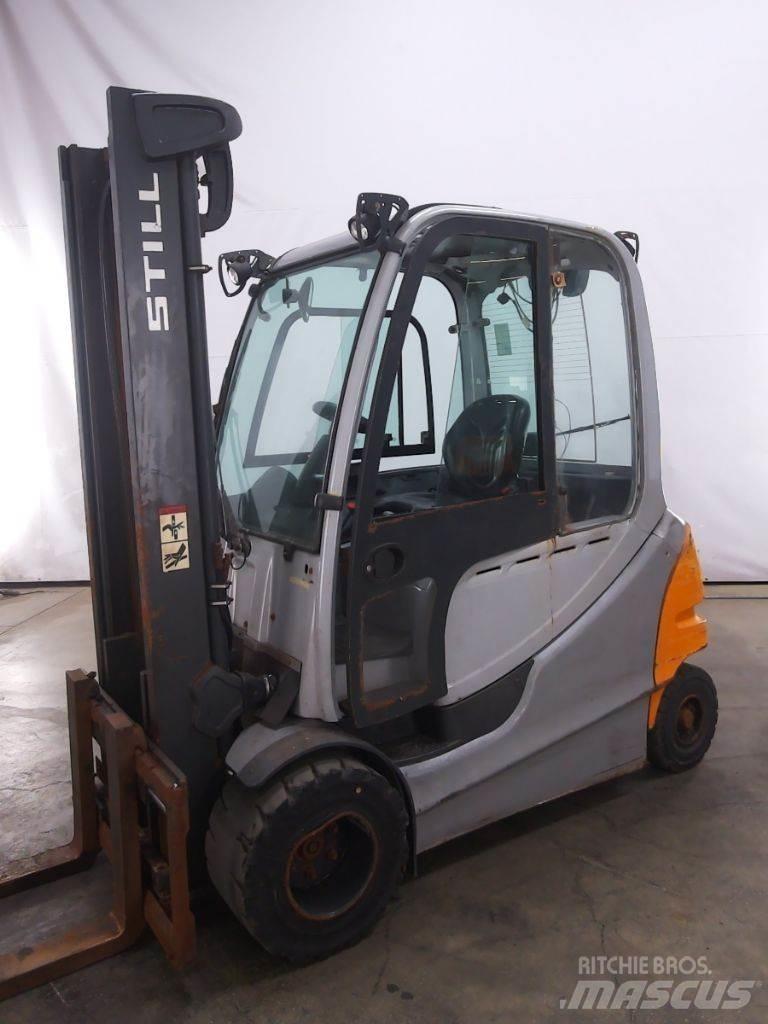 Still RX60-35 Electric Forklifts