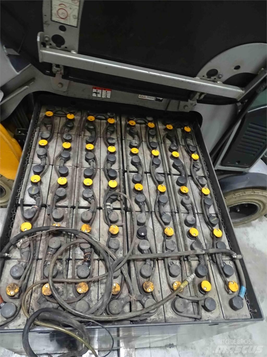 Still RX60-35 Electric Forklifts
