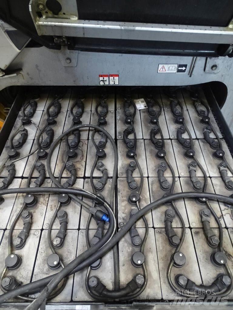 Still RX60-40 Electric Forklifts