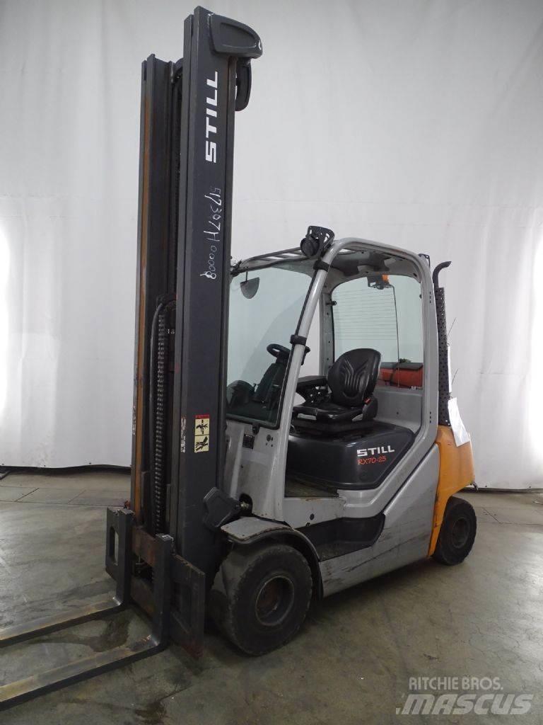 Still RX70-25T LPG trucks