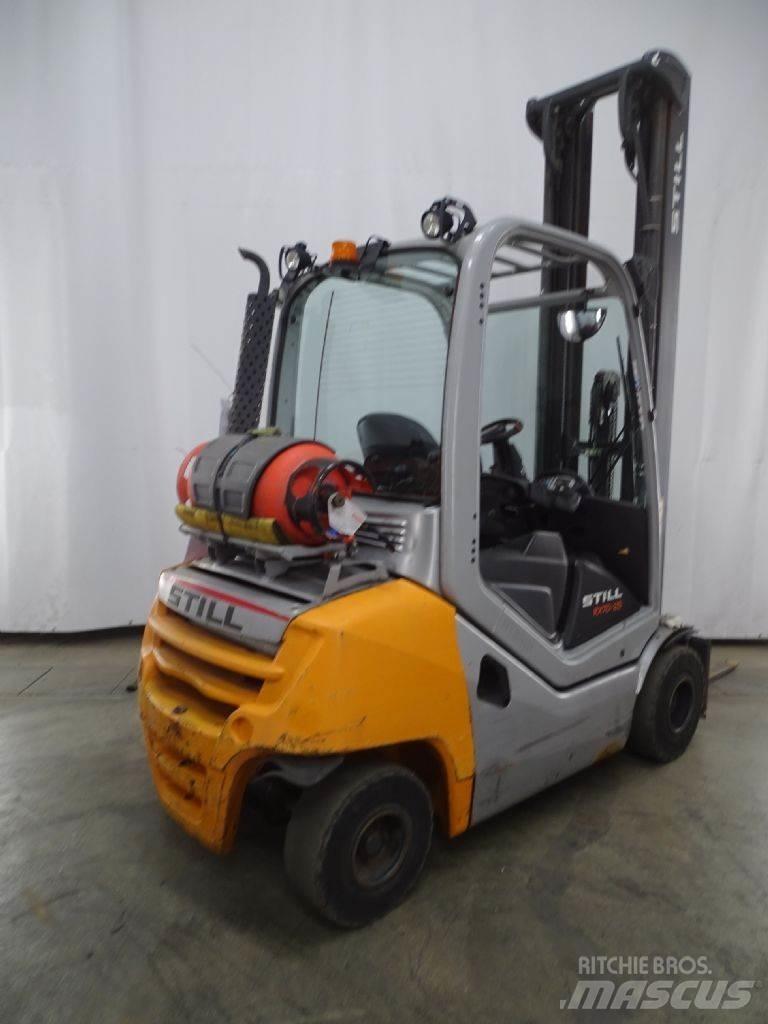 Still RX70-25T LPG trucks
