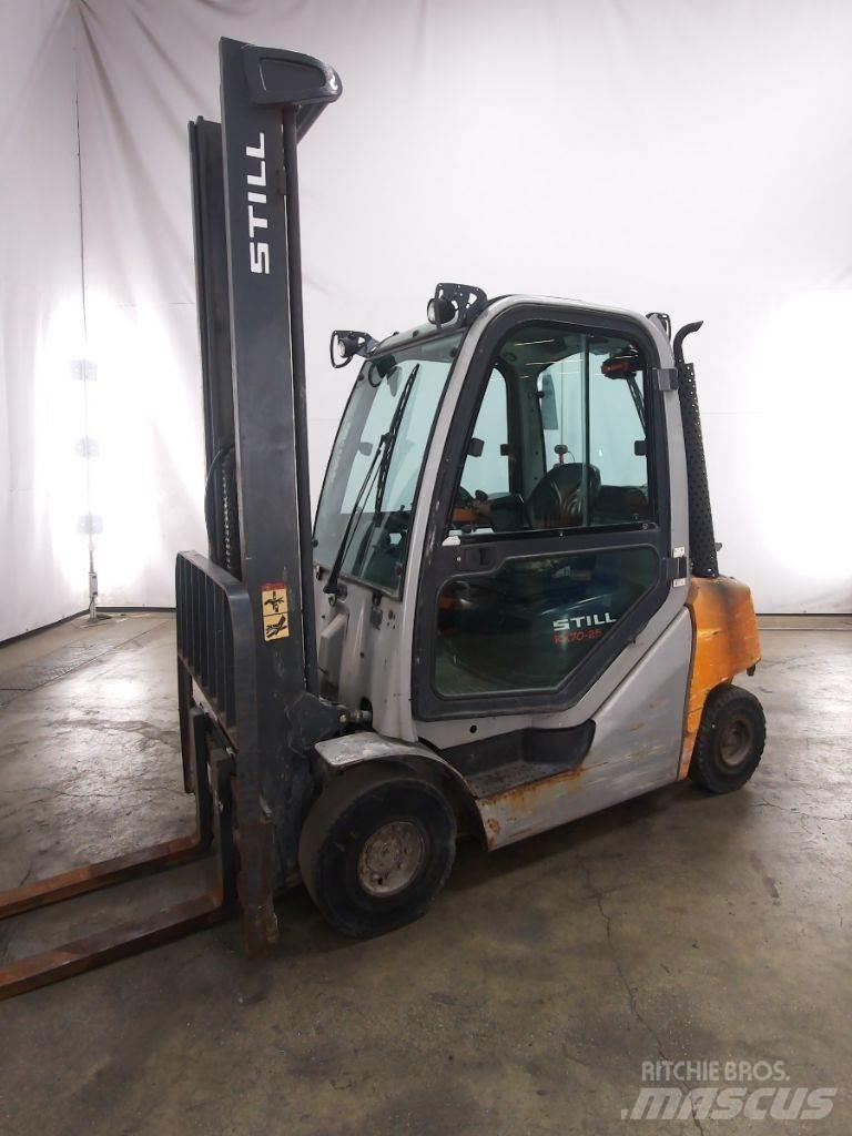 Still RX70-25T LPG trucks