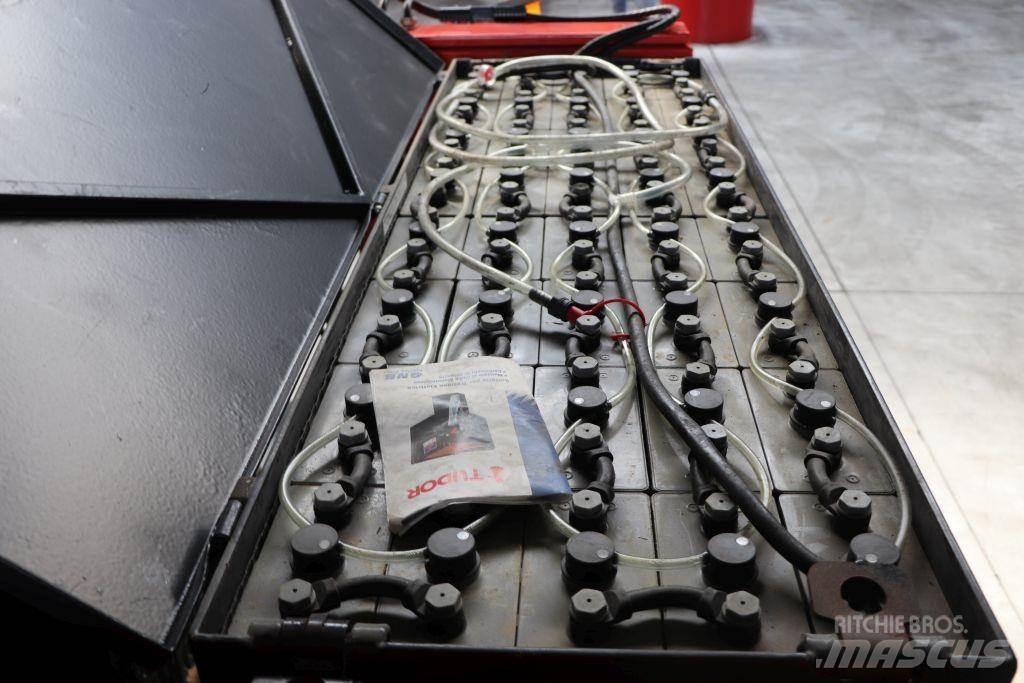 Amlift PKD 20/21/50 Side Loaders