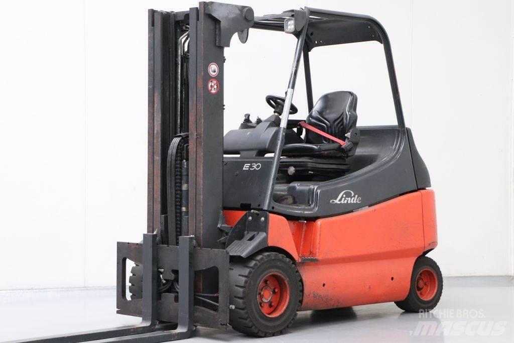 Linde E30/600-02 Electric Forklifts