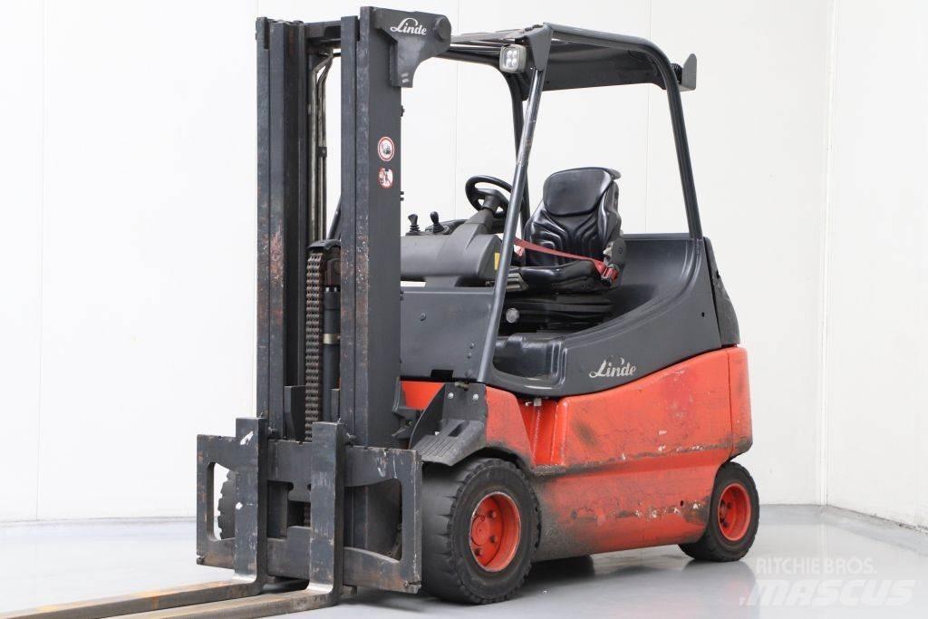 Linde E30S-03/600 Electric Forklifts