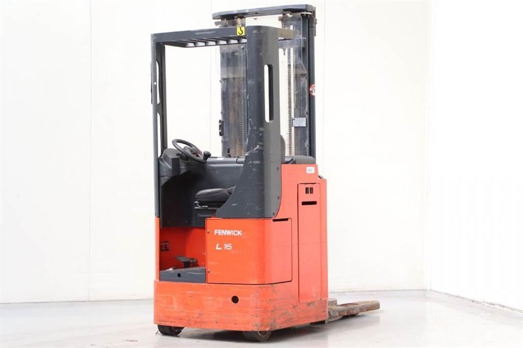 Linde L16R Self Propelled Stackers