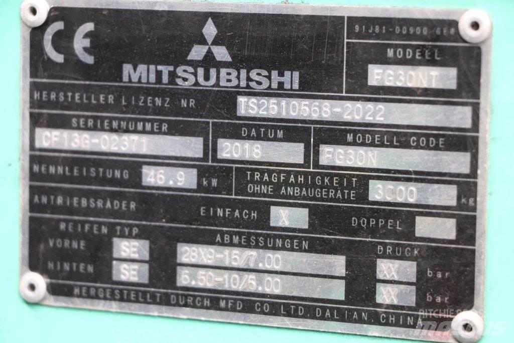 Mitsubishi FG30NT LPG trucks
