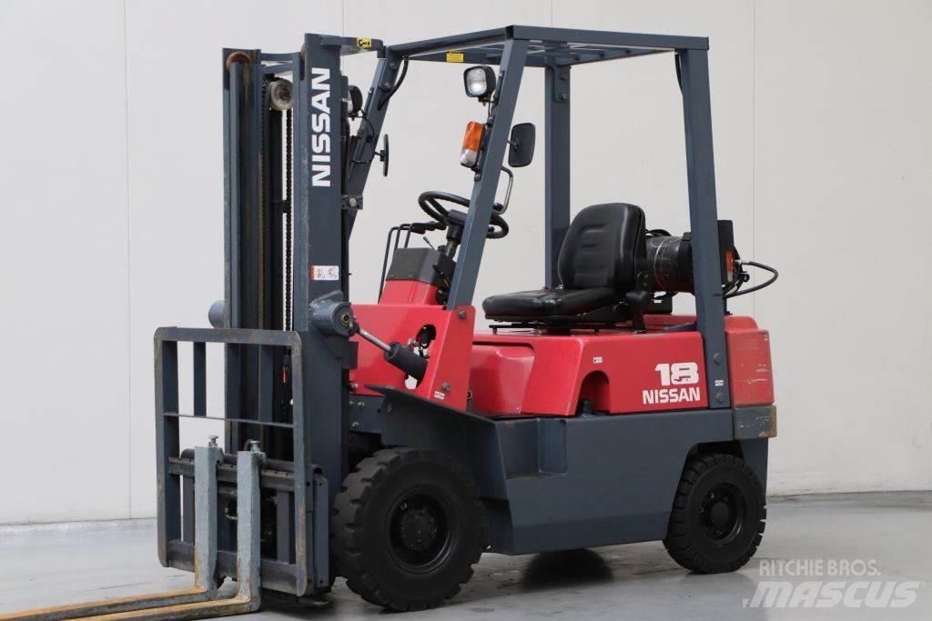 Nissan J01A18 LPG trucks