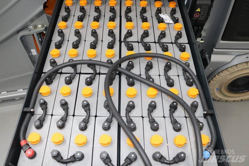 Still RX60-25 Electric Forklifts