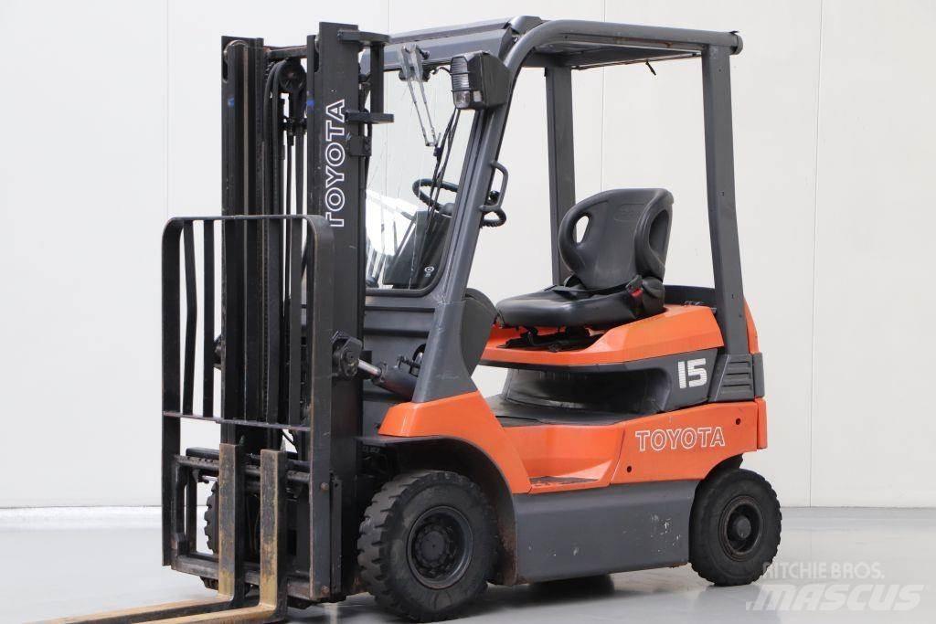 Toyota 7FB15 Electric Forklifts