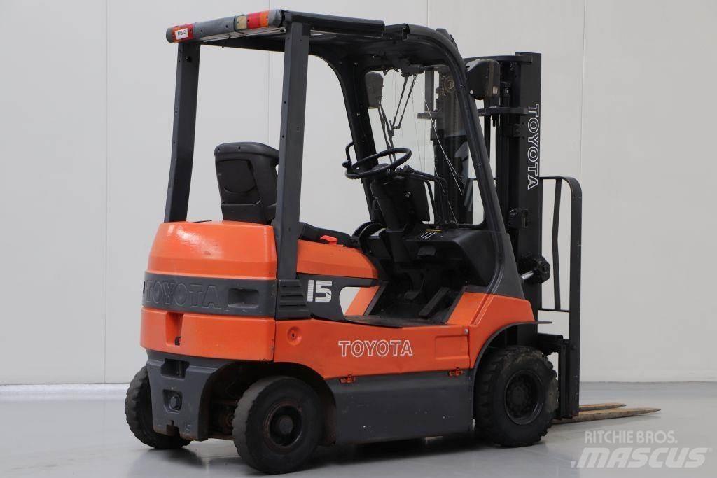 Toyota 7FB15 Electric Forklifts