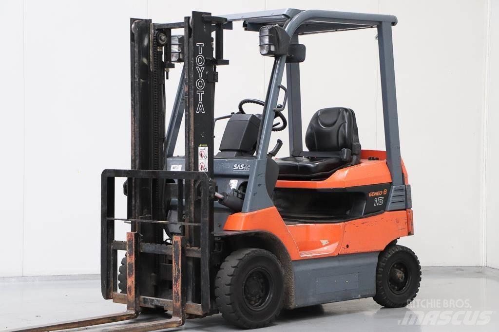 Toyota 7FB15 Electric Forklifts