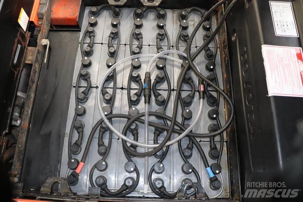 Toyota 7FB15 Electric Forklifts