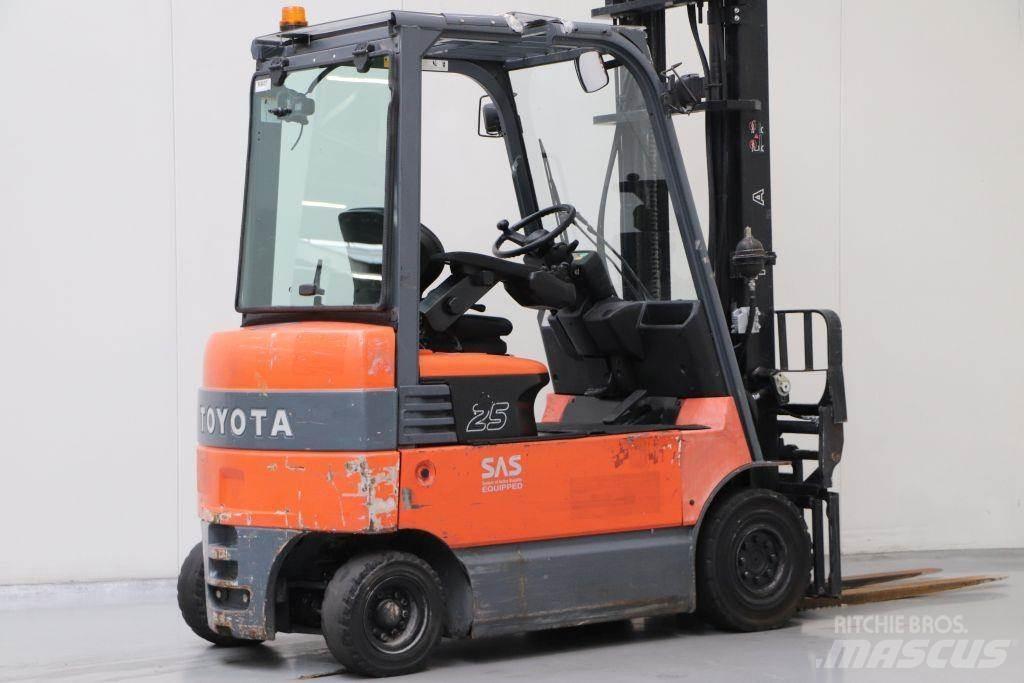Toyota 7FBMF25 Electric Forklifts