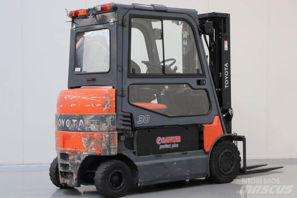 Toyota 7FBMF30 Electric Forklifts