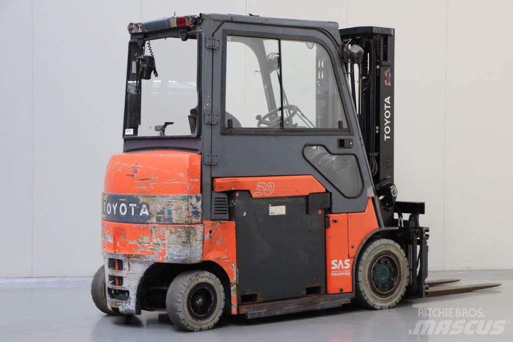 Toyota 7FBMF30 Electric Forklifts