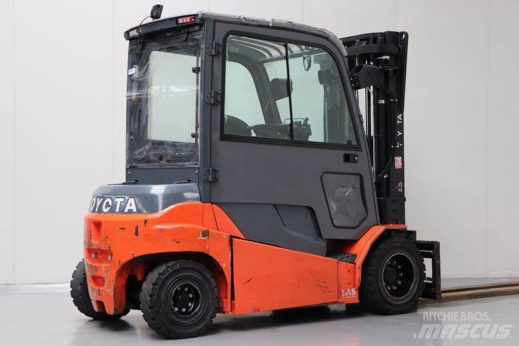 Toyota 8FBMT45 Electric Forklifts