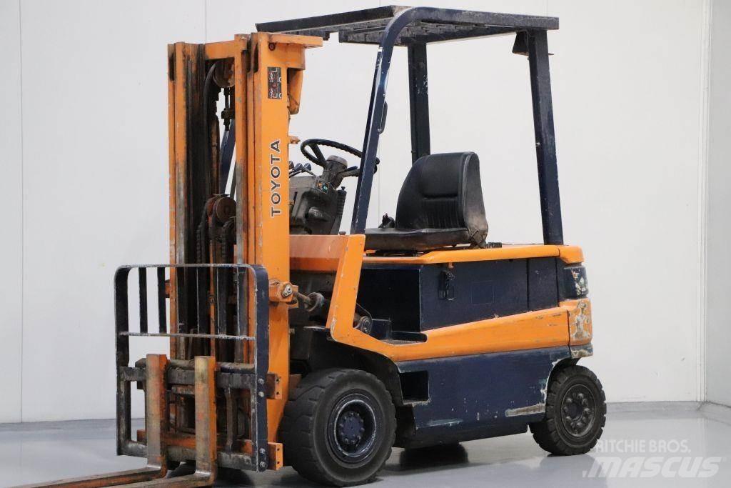 Toyota FBM25 Electric Forklifts