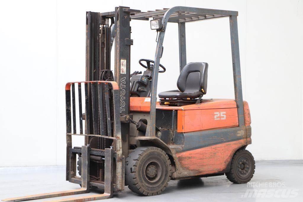 Toyota FBMF20 Electric Forklifts