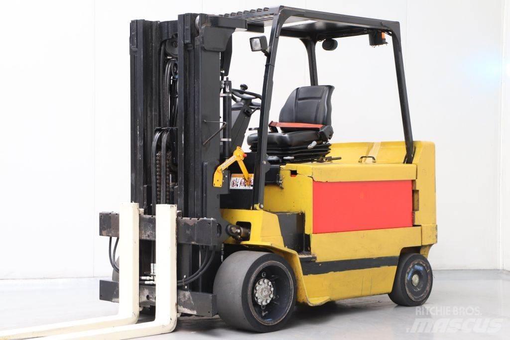 Yale ERC55HG Electric Forklifts