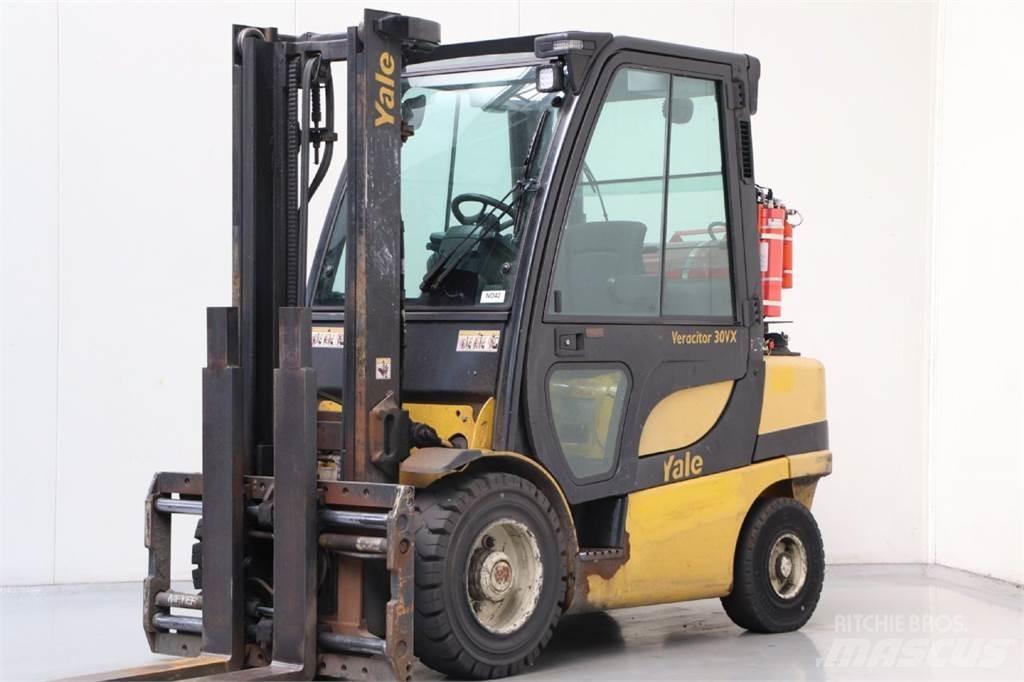 Yale GLP30VX LPG trucks