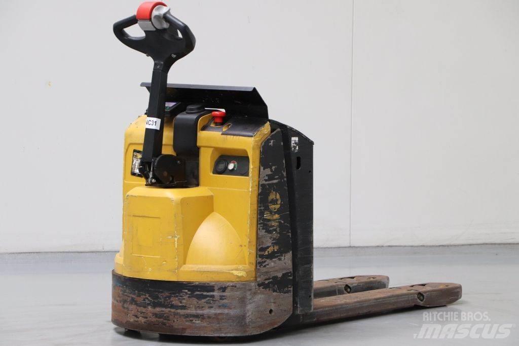 Yale MP16 Low lifter