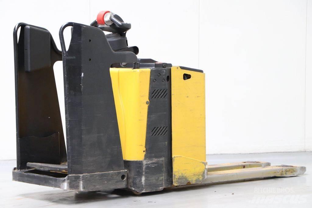 Yale MP20X Low lifter