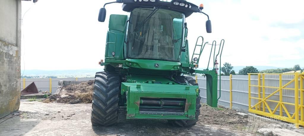 John Deere W 540 Combine Harvesters