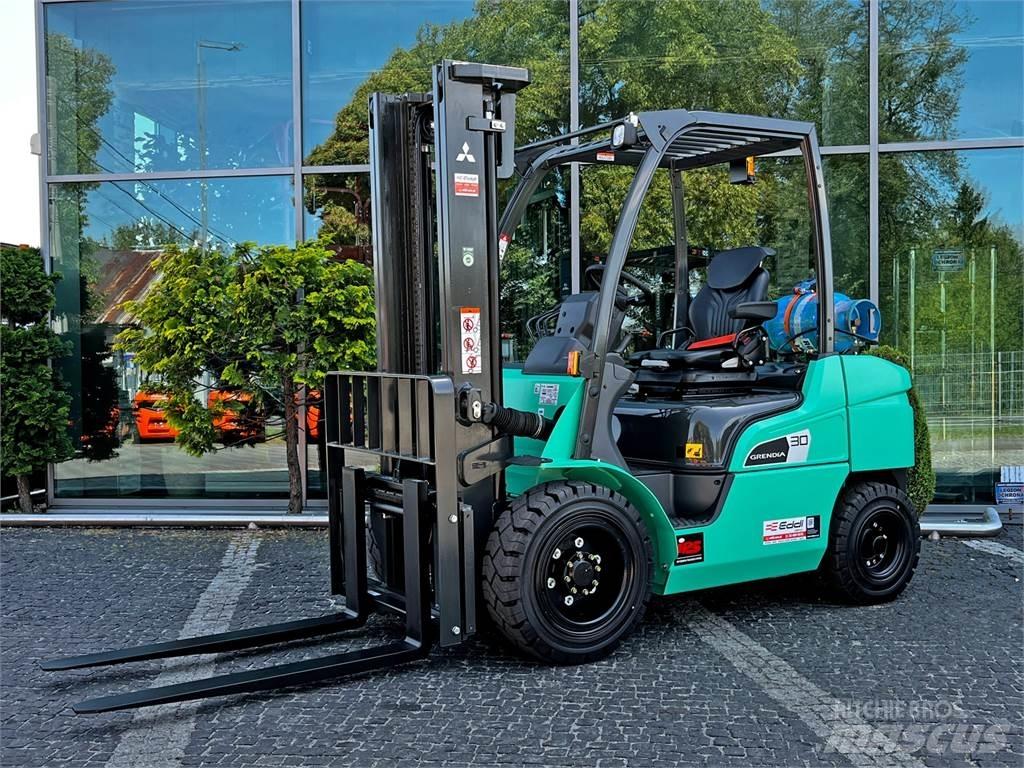 Mitsubishi FG30N LPG trucks