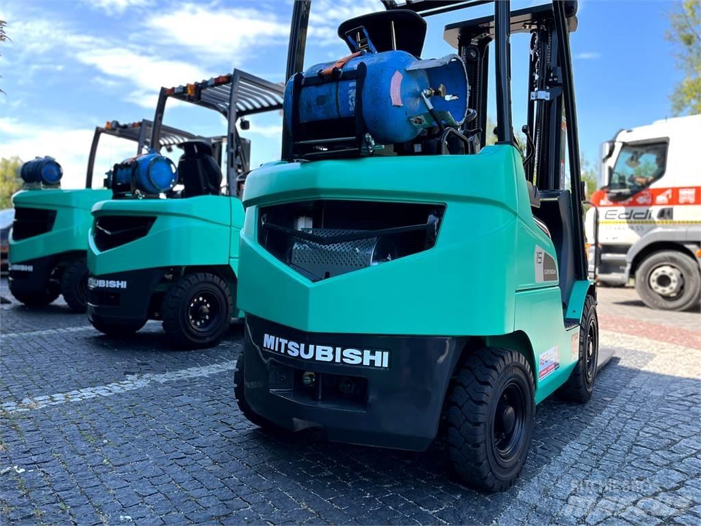 Mitsubishi FG30N LPG trucks
