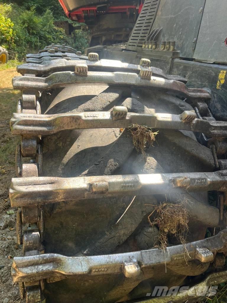 Komatsu 931 XC Harvesters