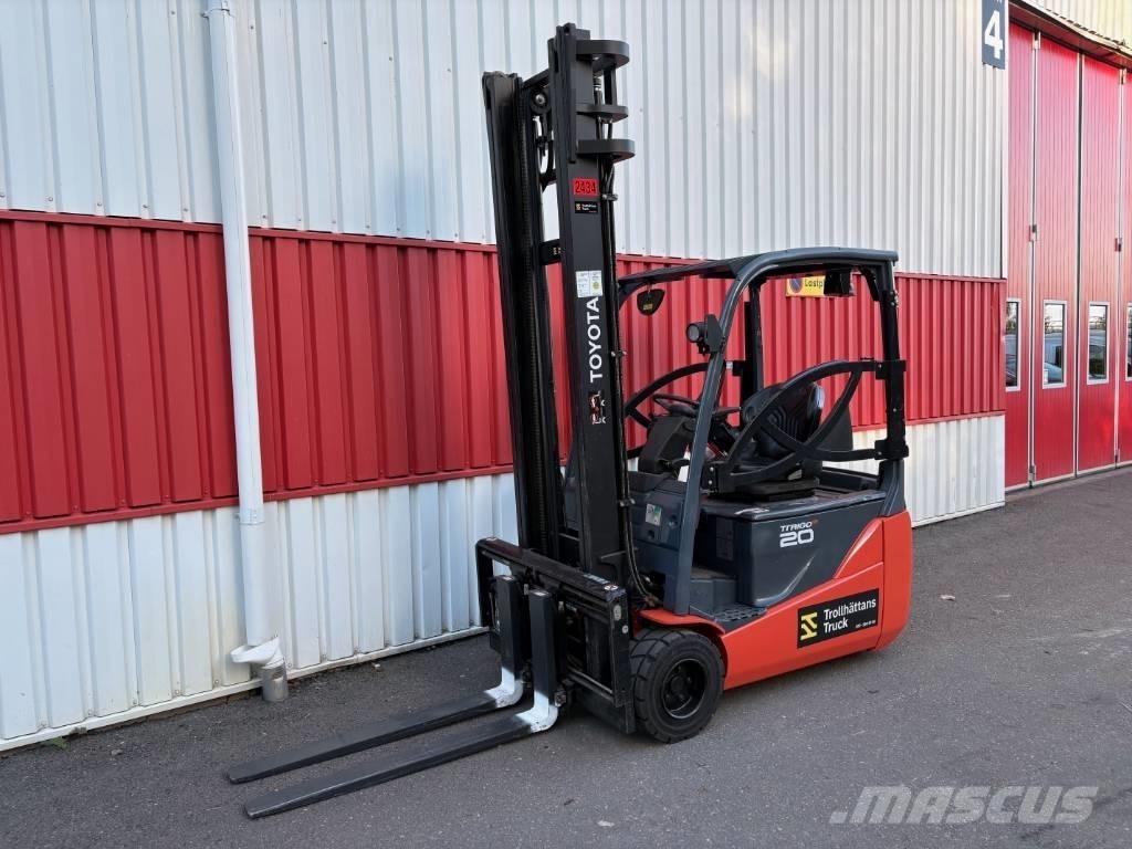 Toyota 8FBE20T Electric Forklifts