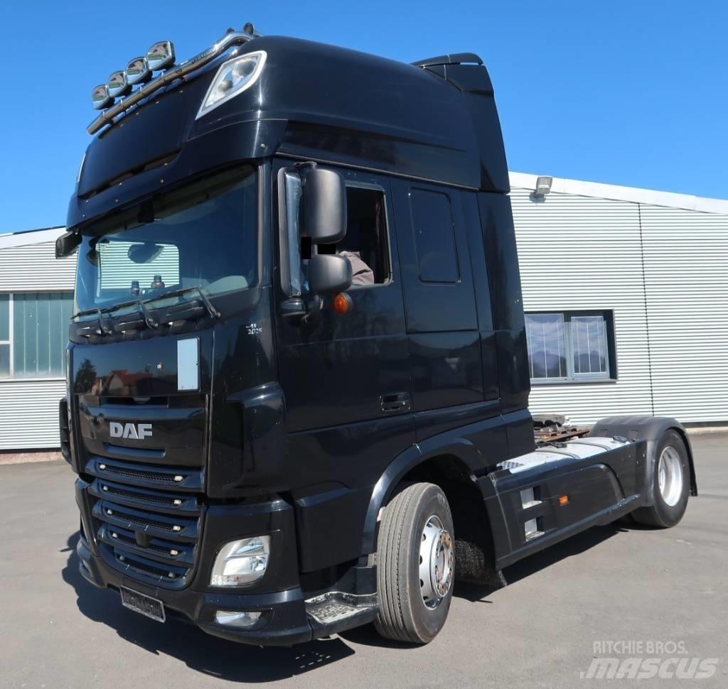 DAF 106 XF 460 FT Conventional Trucks / Tractor Trucks