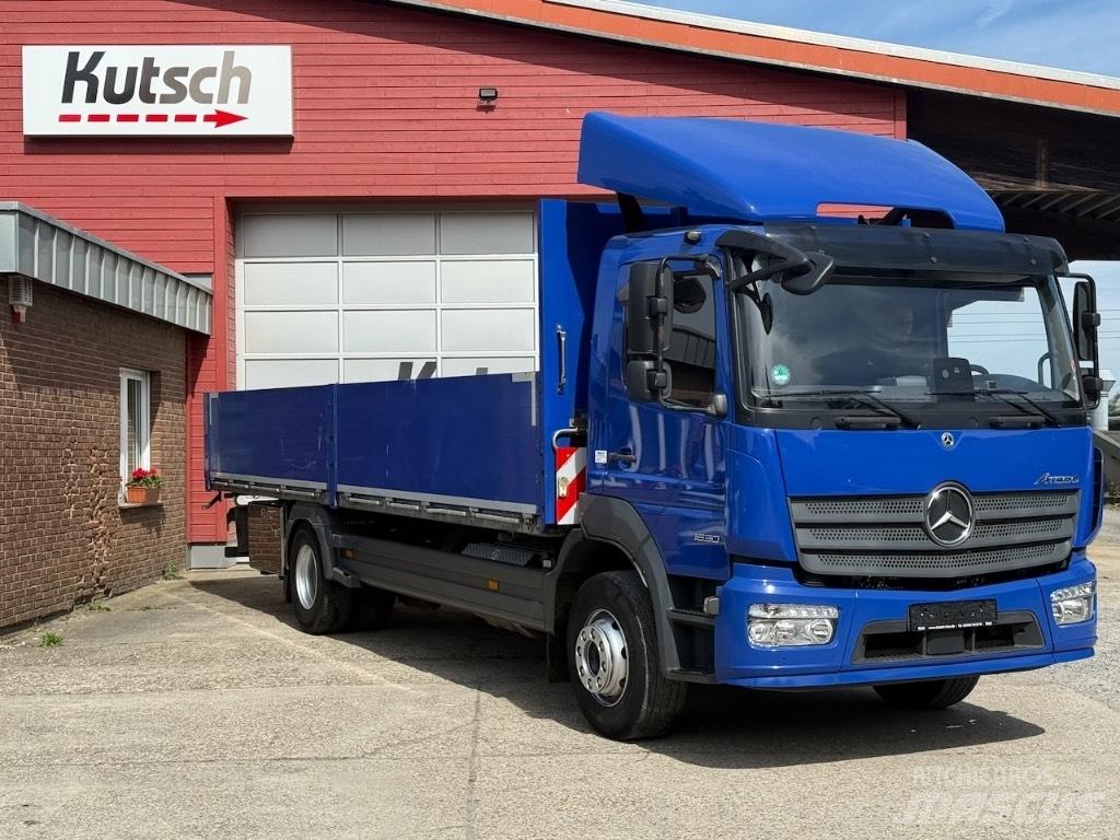 Mercedes-Benz 1630L Flatbed Trucks
