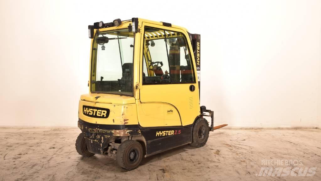 Hyster J2.5XN Electric Forklifts