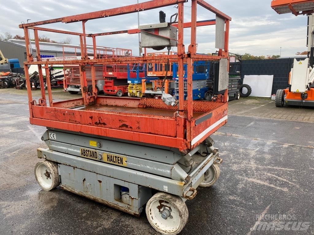 SkyJack SJ4620 Scissor Lifts