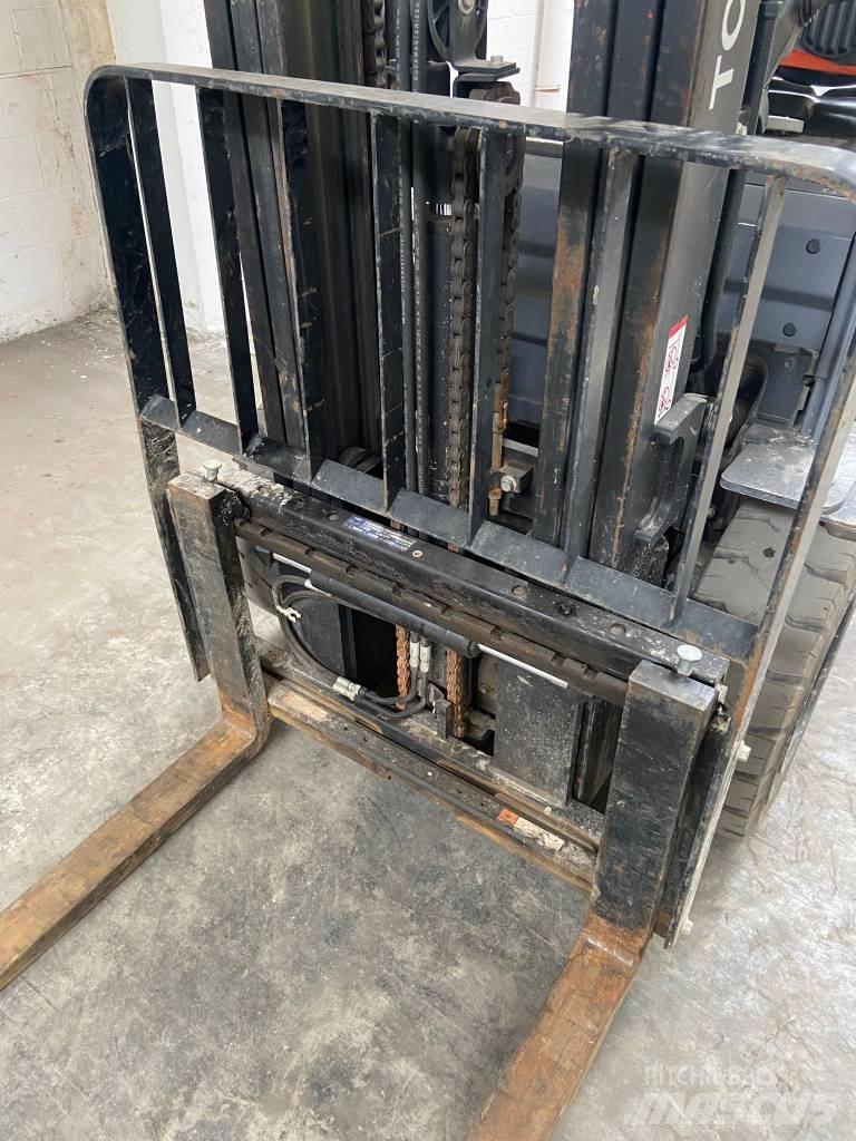 Toyota 52-8 FD 30 Diesel Forklifts